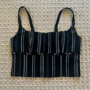 URBAN OUTFITTERS STRAIGHT NECK BLACK+WHITE STRIPED CAMI SIZE S